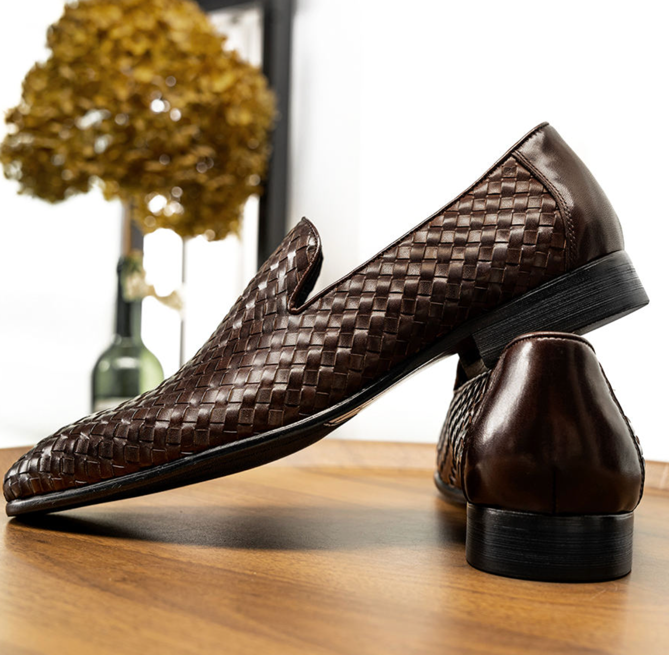 Men’s Classic Casual Leather Shoes – Timeless Business & Everyday Footwear